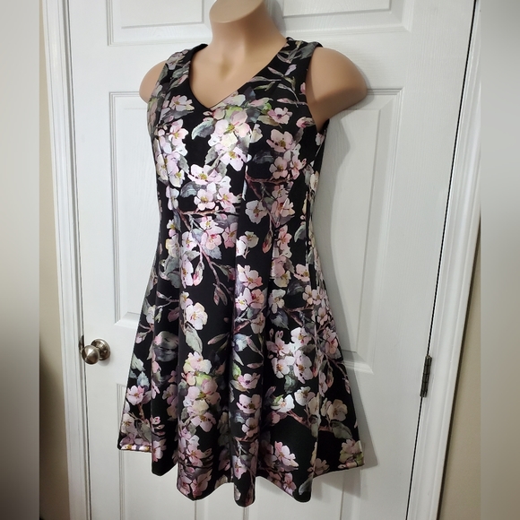 Robbie Bee Metallic Floral Fit and Flare Dress - Picture 3 of 11